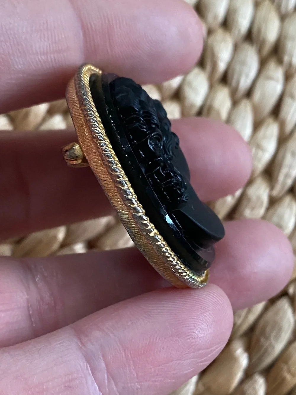 VTG 60s Black Glass Cameo Brooch Pendant Victorian Revival Gold Tone Rope Trim